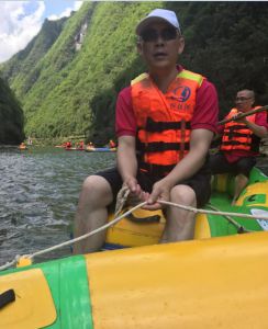 阿依河漂流